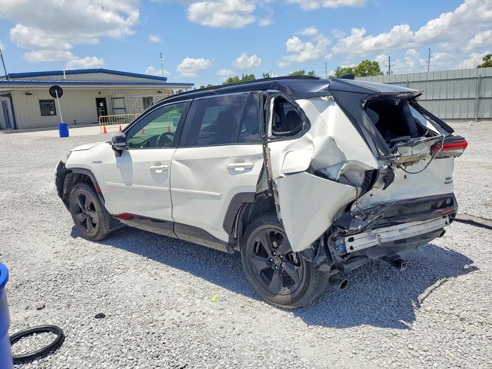 2019 TOYOTA RAV4 XSE 2