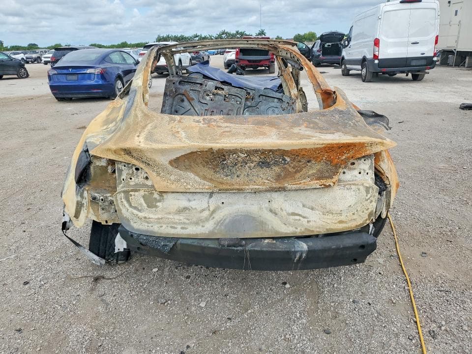 2022 TESLA MODEL 3 6