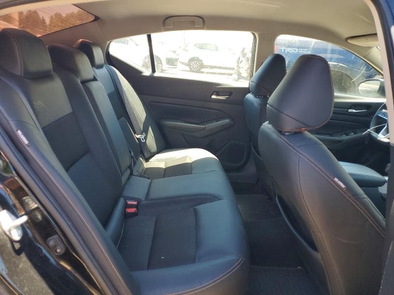 2021 NISSAN ALTIMA SR 10