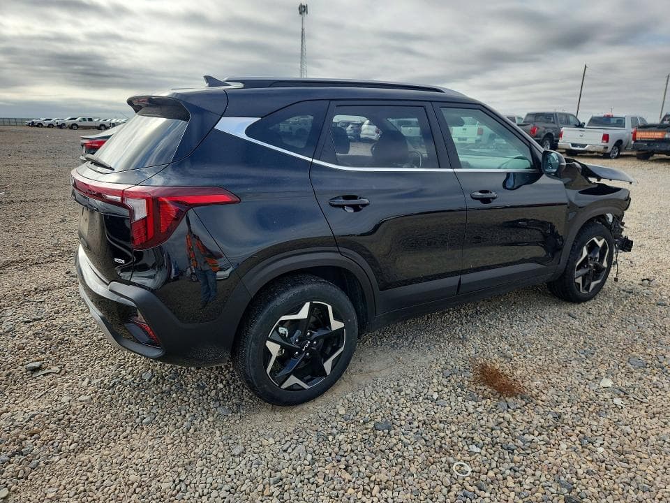 2025 KIA SELTOS EX 3