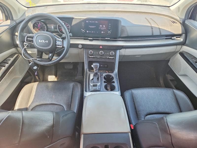 2022 KIA CARNIVAL LX 8