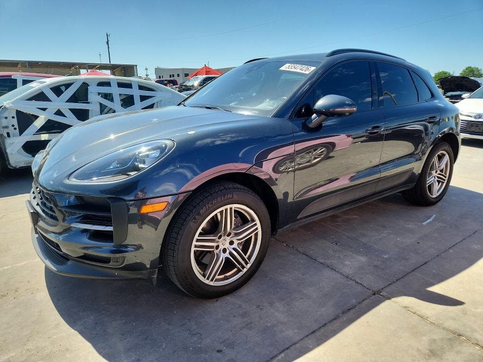 2021 PORSCHE MACAN - 1