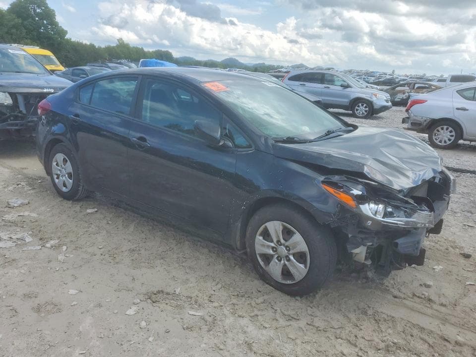 2017 KIA FORTE LX 4
