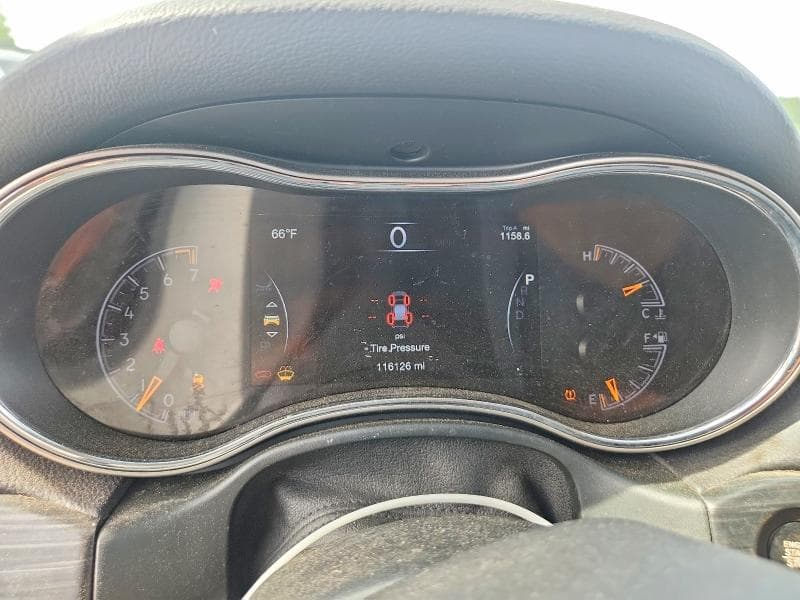 2020 JEEP GRAND CHEROKEE LAREDO 9