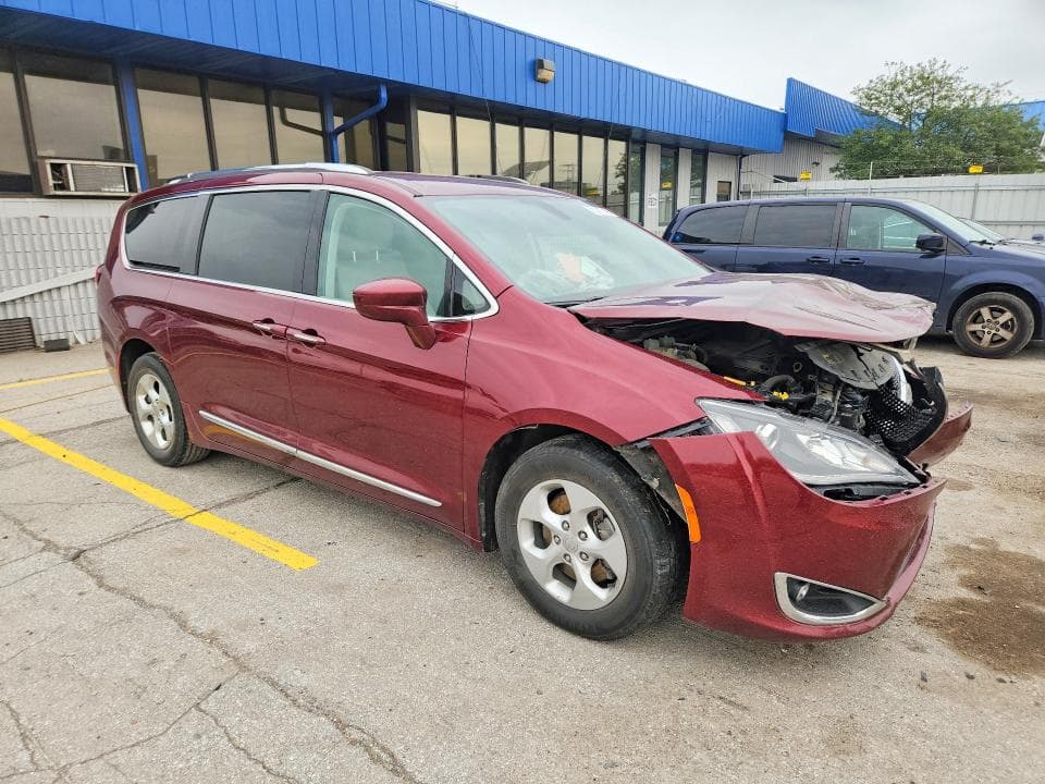 2017 CHRYSLER PACIFICA TOURING L PLUS 4