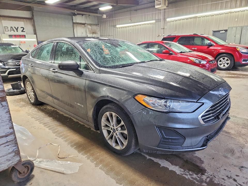 2019 FORD FUSION SE 4