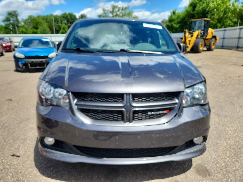2019 DODGE GRAND CARAVAN GT 5