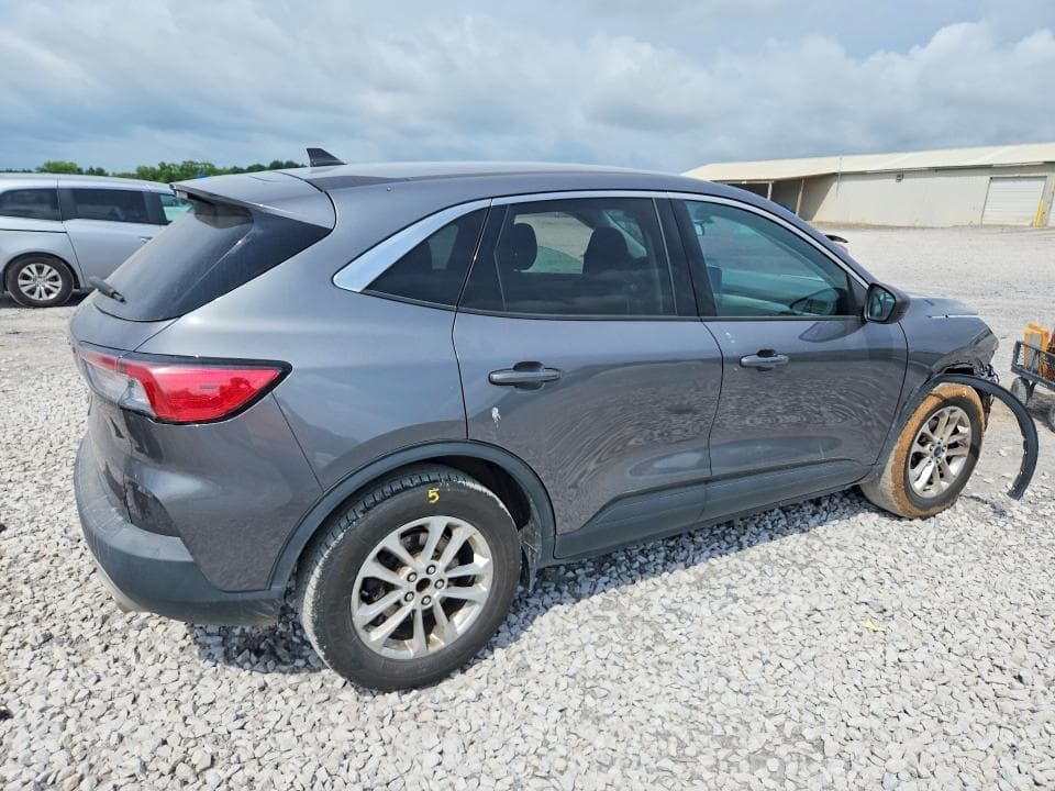 2022 FORD ESCAPE SE 3