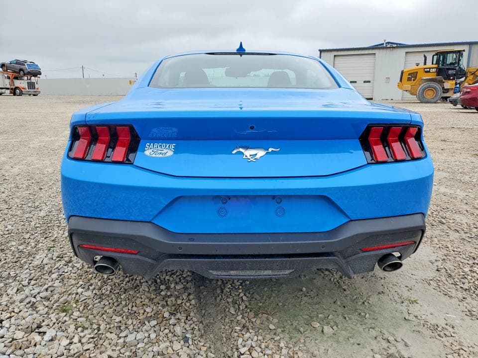 2025 FORD MUSTANG 6