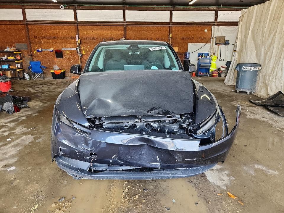 2026 TESLA MODEL Y 5