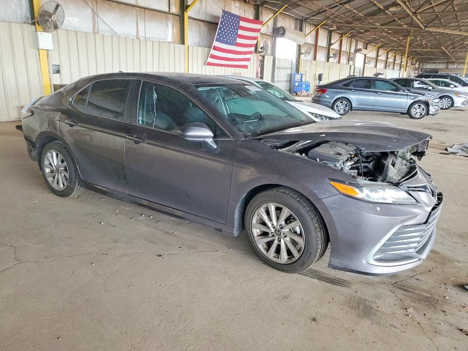 2023 TOYOTA CAMRY LE 4