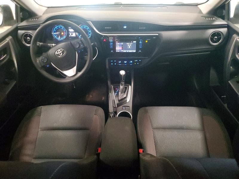 2017 TOYOTA COROLLA LE 8