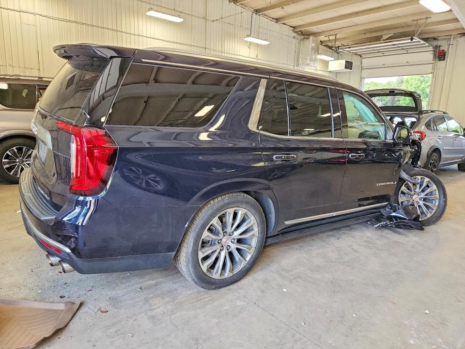 2021 GMC YUKON DENALI 3