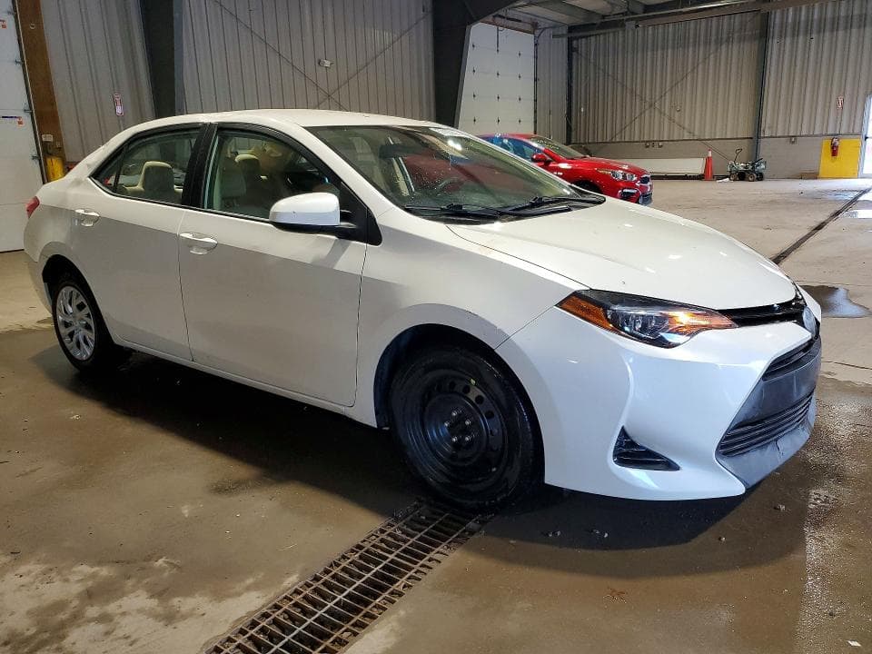 2018 TOYOTA COROLLA LE 4