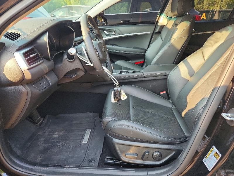 2025 GENESIS G70 2.5T STANDARD 7