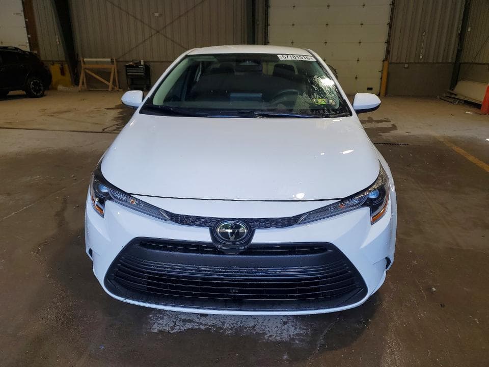 2026 TOYOTA COROLLA LE 5