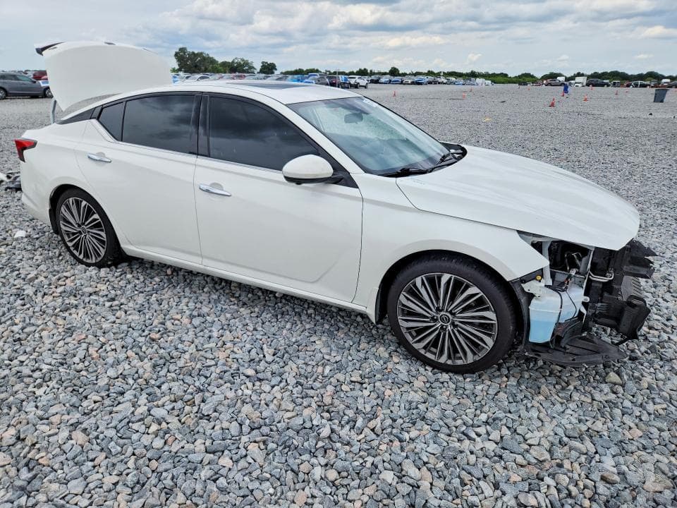 2023 NISSAN ALTIMA SL 4