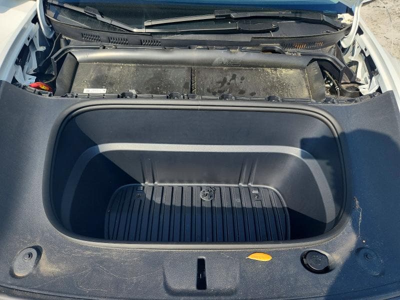 2026 TESLA Y 11