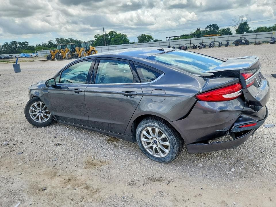 2018 FORD FUSION S 2