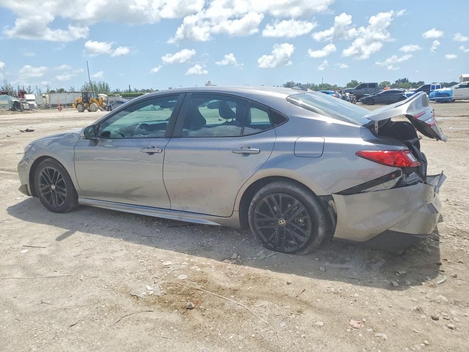 2025 TOYOTA CAMRY SE 2