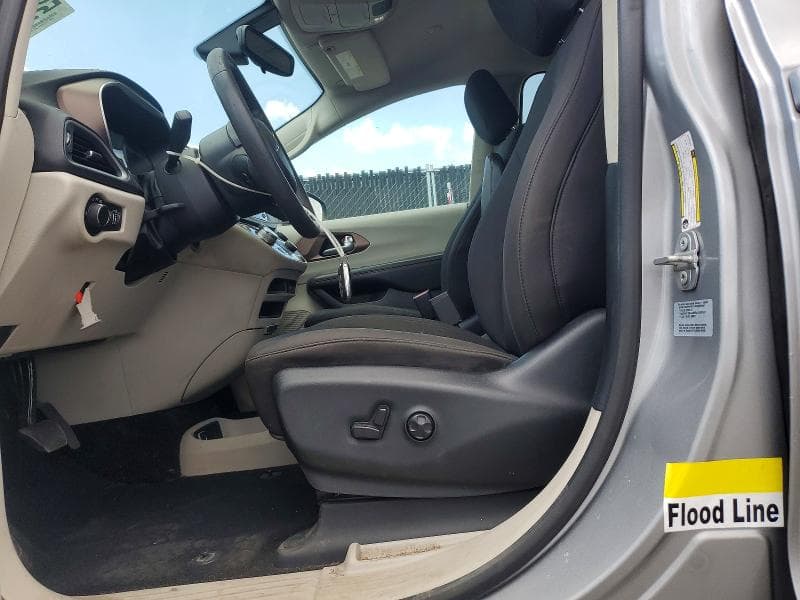 2017 CHRYSLER PACIFICA LX 7