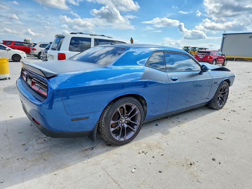 2022 DODGE CHALLENGER R 3