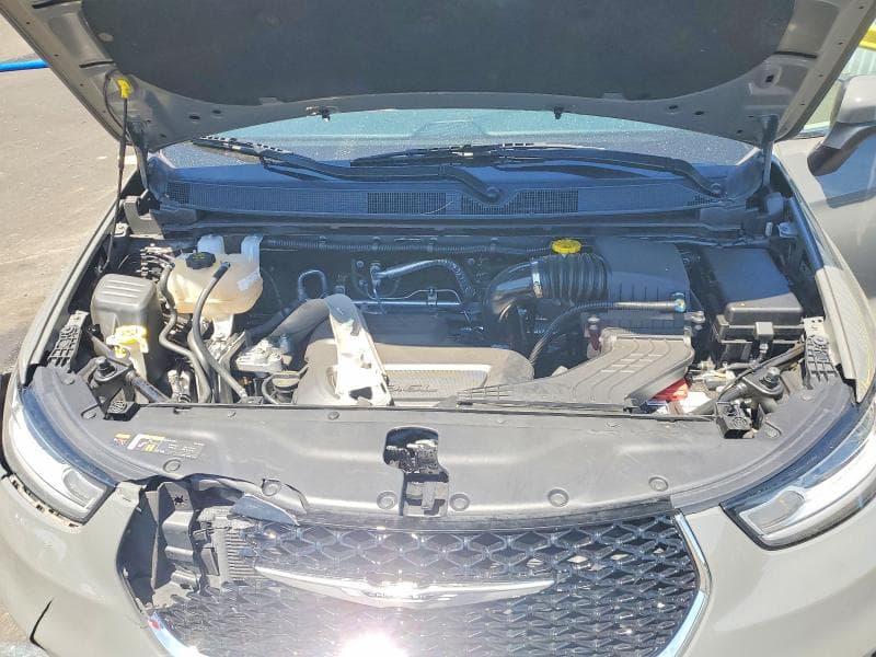 2023 CHRYSLER PACIFICA TOURING L 11