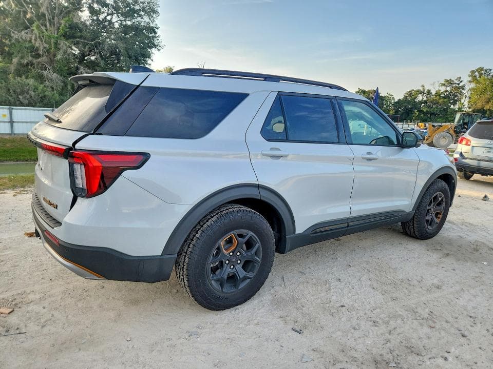 2026 FORD EXPLORER TREMOR 3