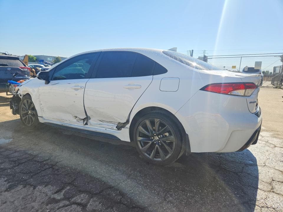 2025 TOYOTA COROLLA SE 2