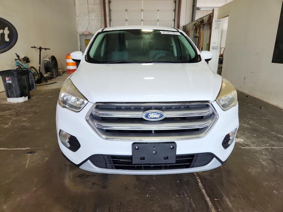 2017 FORD ESCAPE SE 5