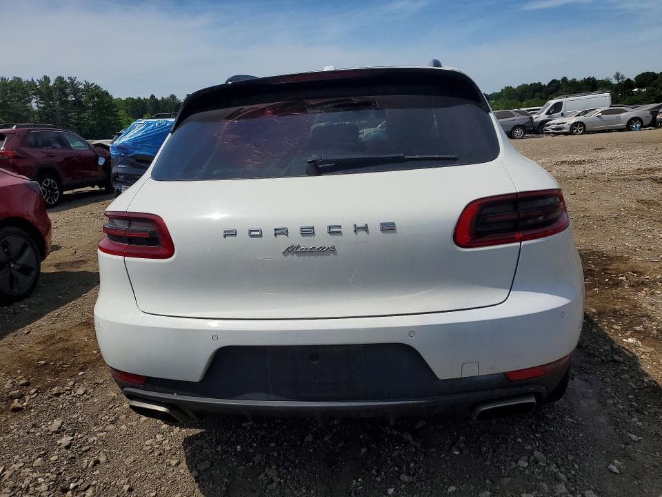 2017 PORSCHE MACAN 6