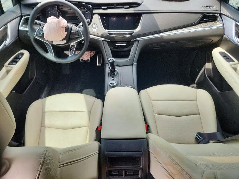 2025 CADILLAC XT5 SPORT 8