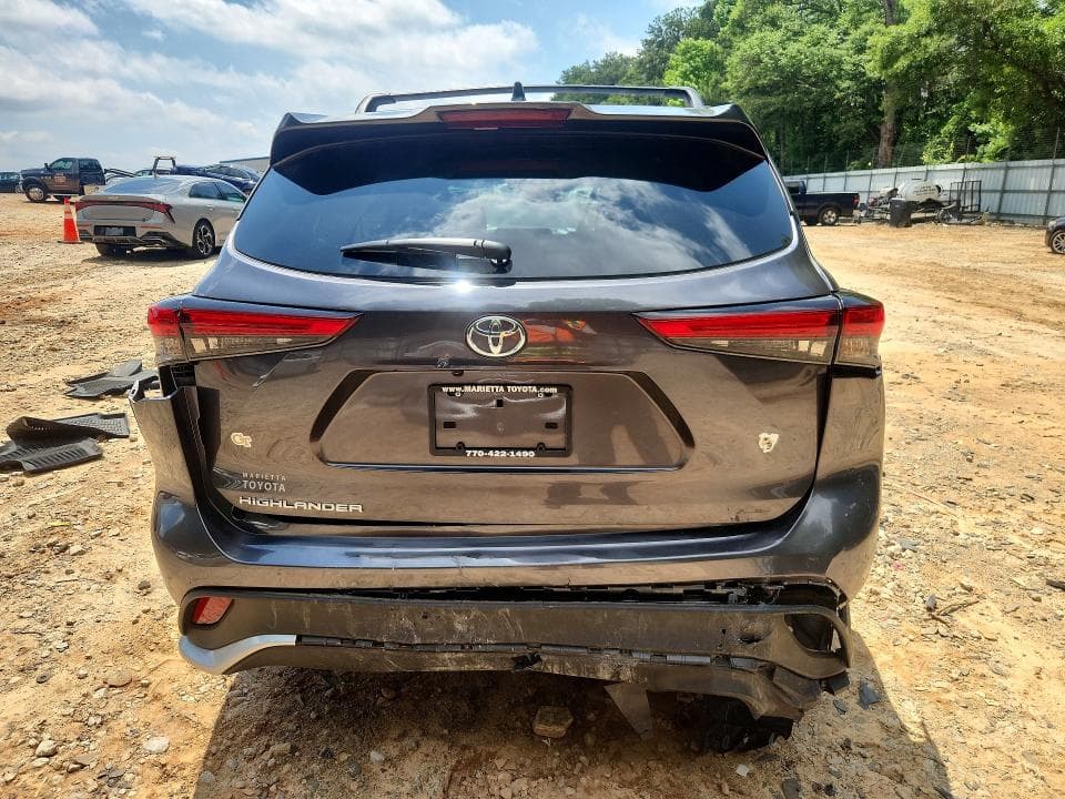2022 TOYOTA HIGHLANDER XSE 11