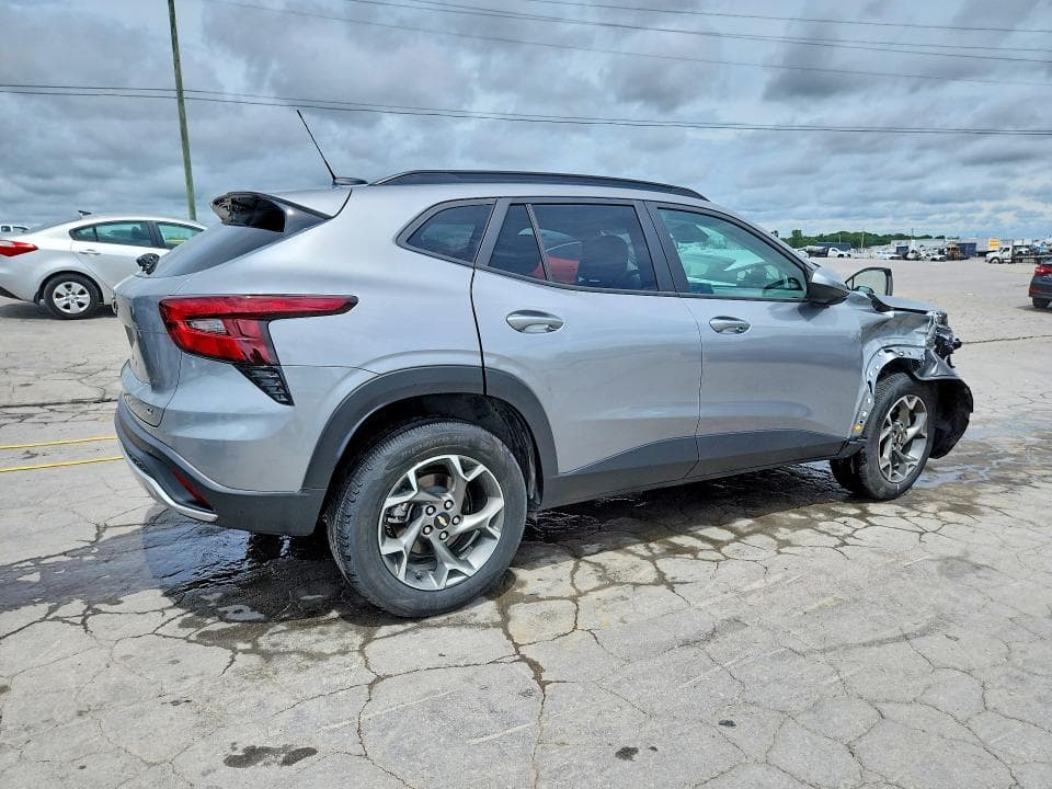 2024 CHEVROLET TRAX 1LT 3