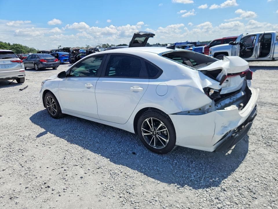 2024 KIA FORTE LXS 2