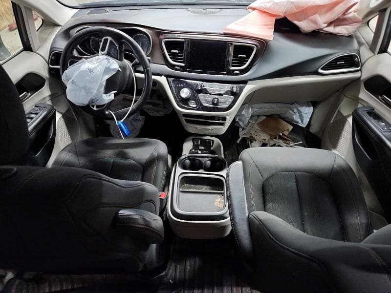 2019 CHRYSLER PACIFICA TOURING PLUS 8