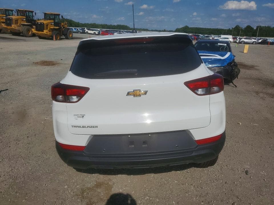 2022 CHEVROLET TRAILBLAZER LS 6
