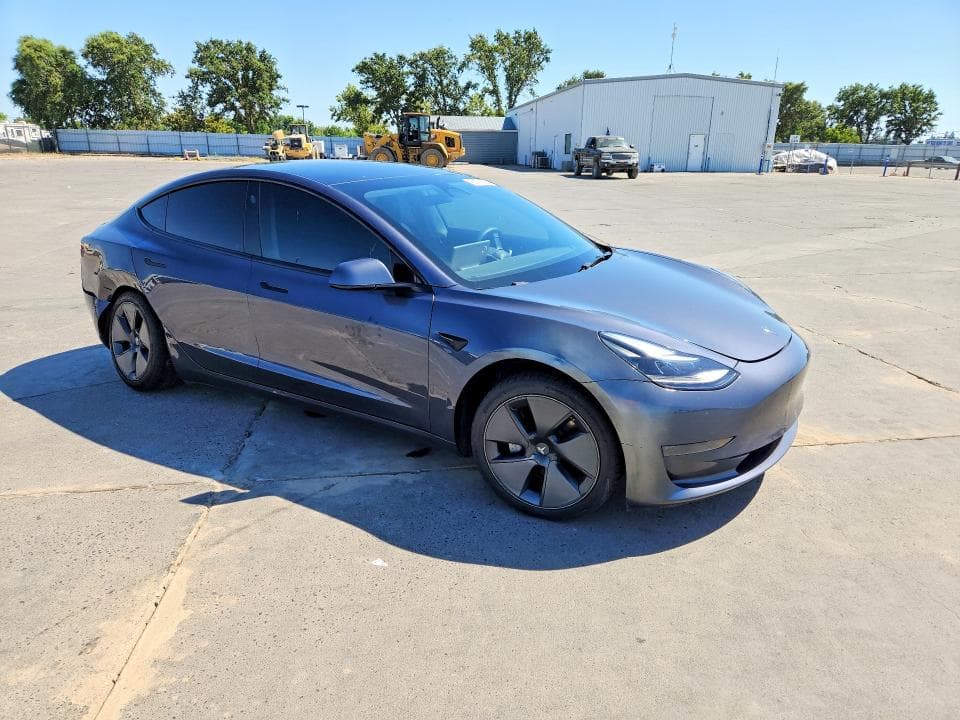 2023 TESLA MODEL 3 4