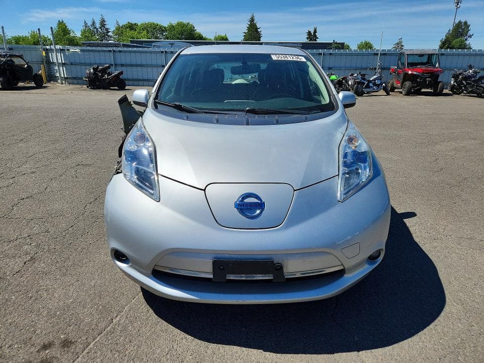 2017 NISSAN LEAF SL 5