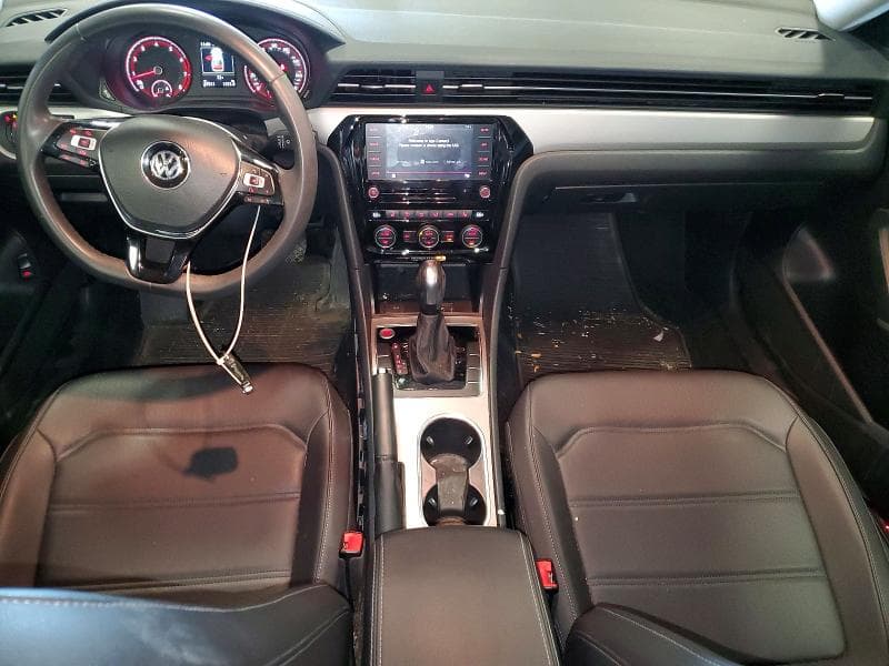 2021 VOLKSWAGEN PASSAT SE 8