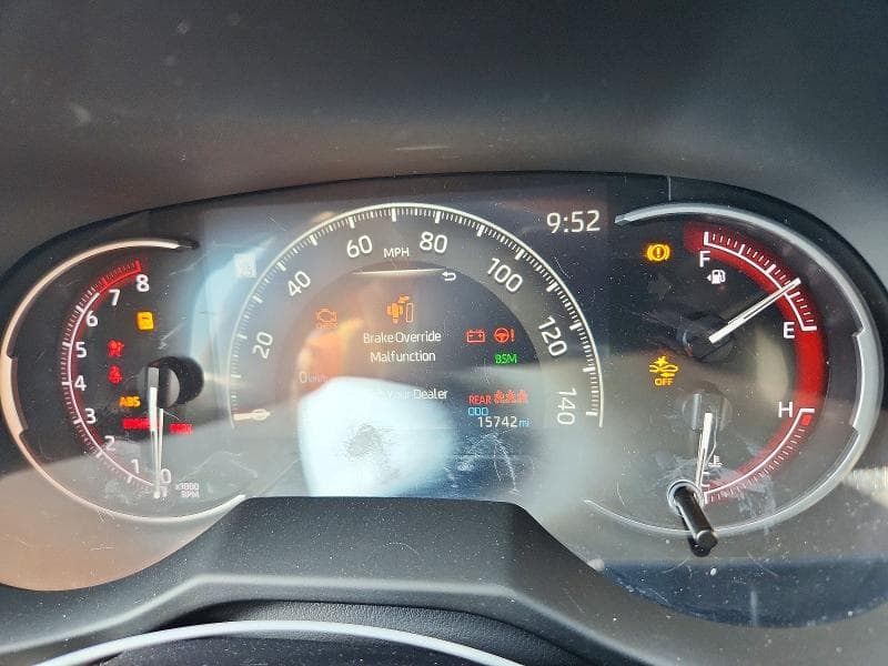 2025 TOYOTA RAV4 LE 9
