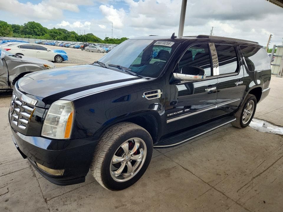 2013 CADILLAC ESCALADE ESV - 1
