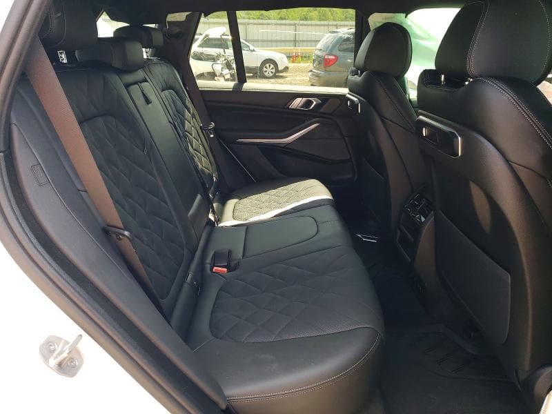 2026 BMW X5 XDRIVE50E 11