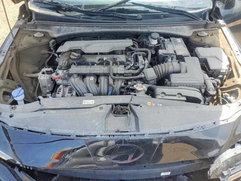 2024 HYUNDAI ELANTRA SEL 11