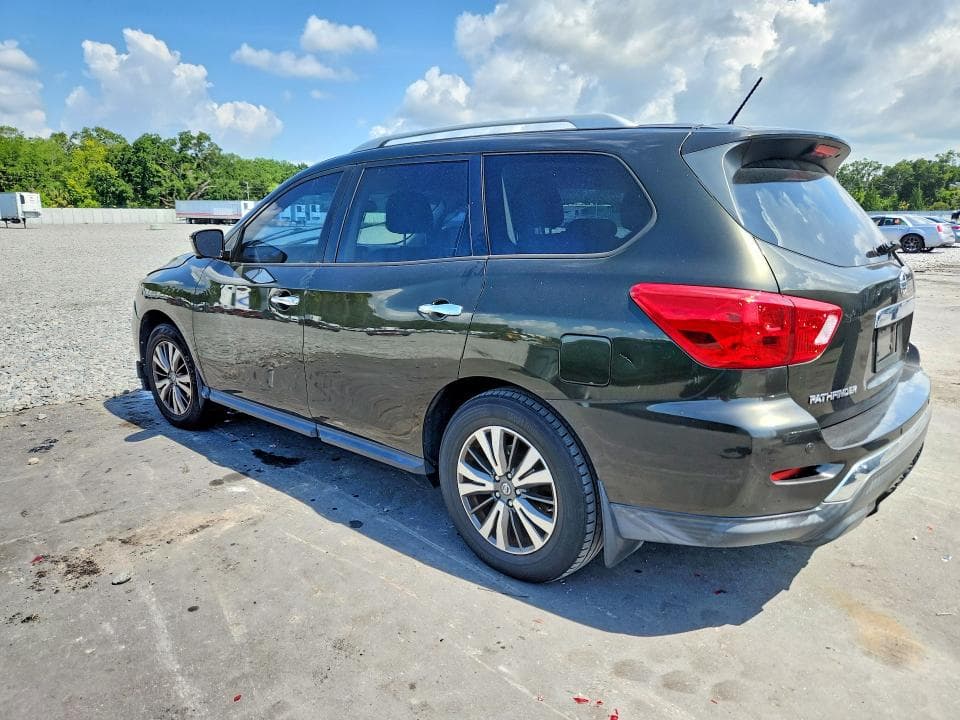 2017 NISSAN PATHFINDER SL 2