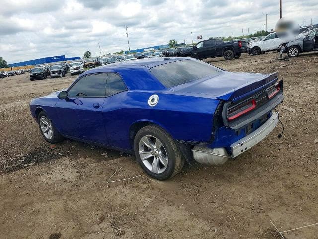 2022 DODGE CHALLENGER SXT 2