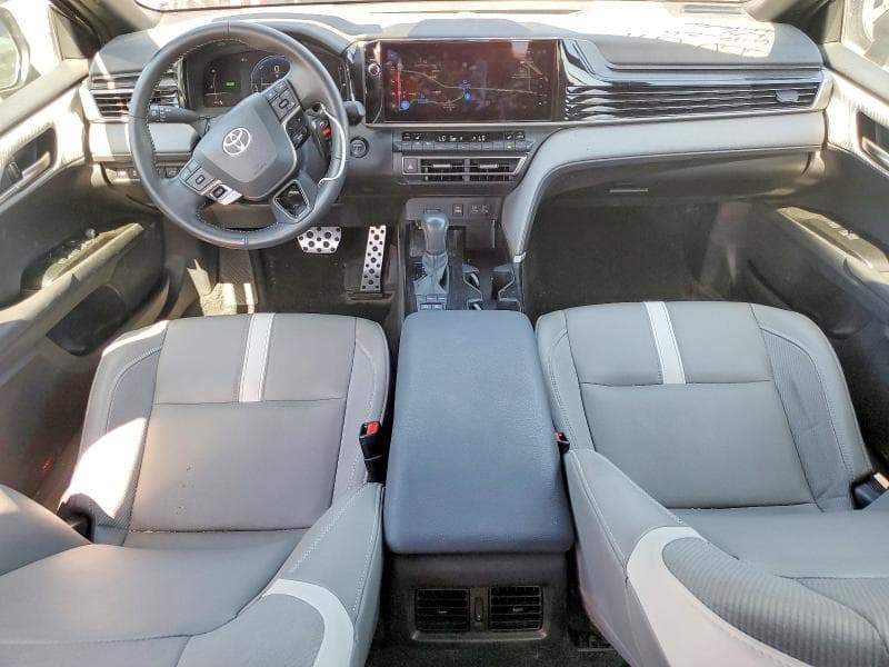 2026 TOYOTA CAMRY SE 8