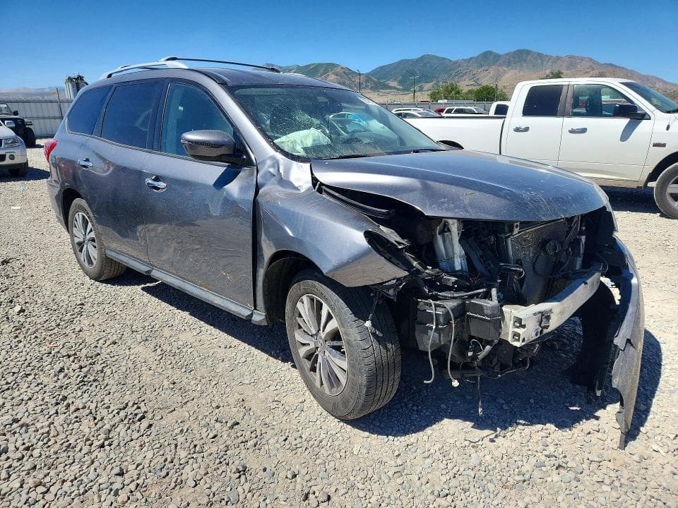 2019 NISSAN PATHFINDER SV 4