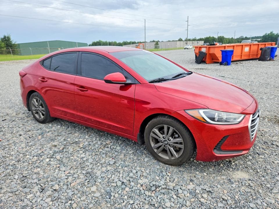 2018 HYUNDAI ELANTRA SEL 4