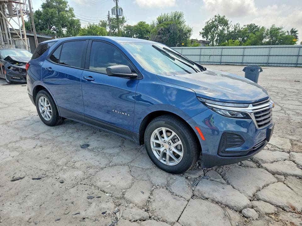 2024 CHEVROLET EQUINOX LS 4